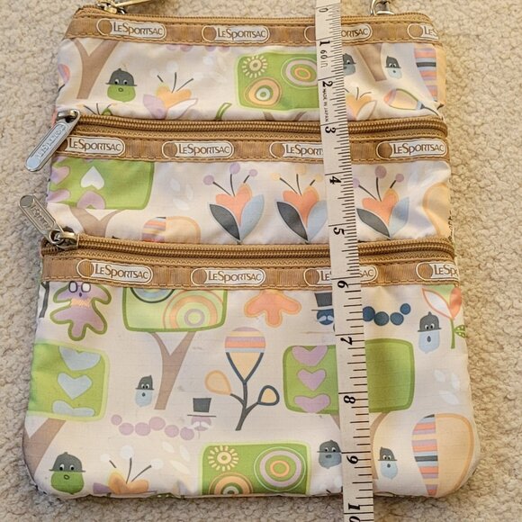 Lesportsac mulit-pocket shoulder bag with removable strap - Picture 5 of 6